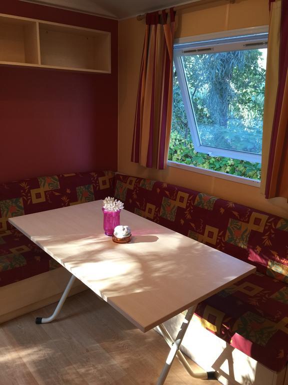 Camping Les Orangers San-Martino-di-Lota Exteriör bild